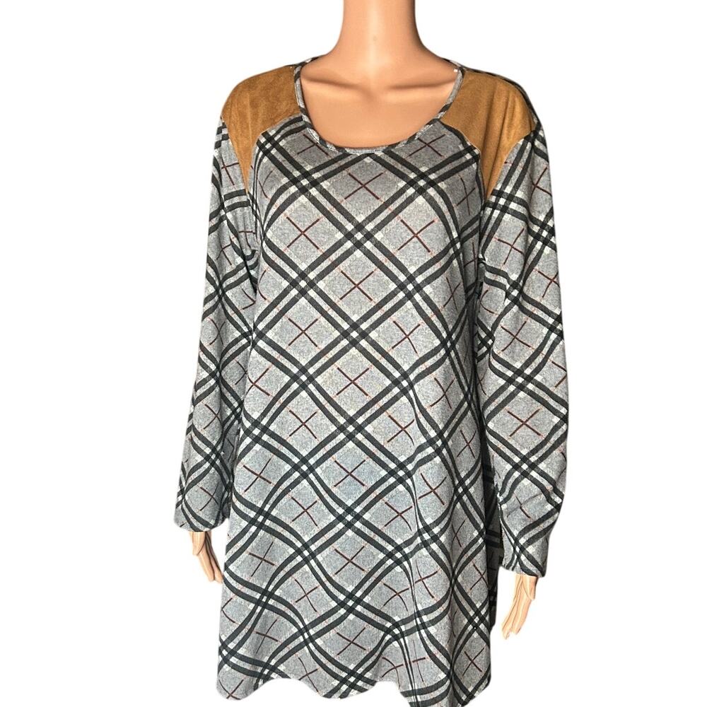 Southern Stitch Gray, black & rust plaid tunic with tan suede look size xl